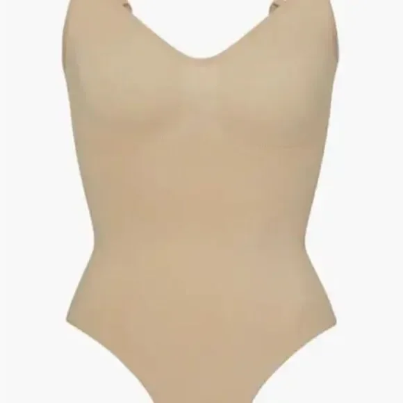 SKIMS Seamless Sculpt Shaping Seamless Thong Bodysuit In Clay Nude 4XL
